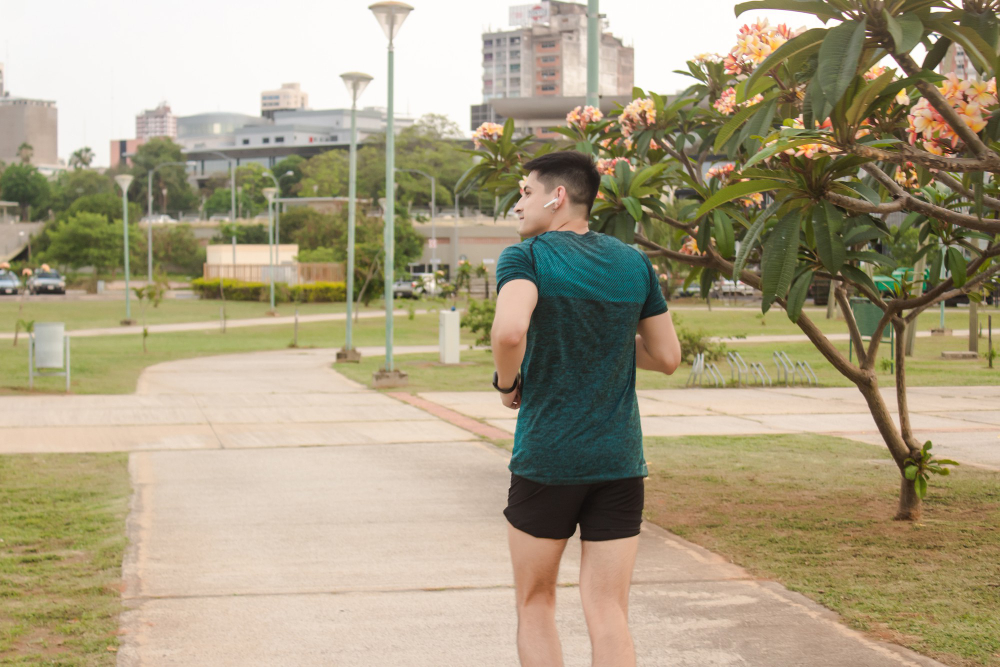Casual, Sporty, atau Formal? Pilih Parfum Sesuai Style Lo!